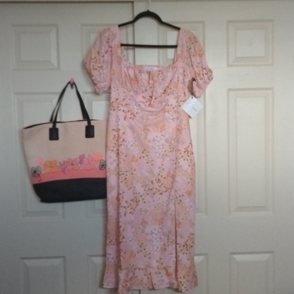 Spring + Mercer sundress/ H&M straw tote - Picture 4 of 11